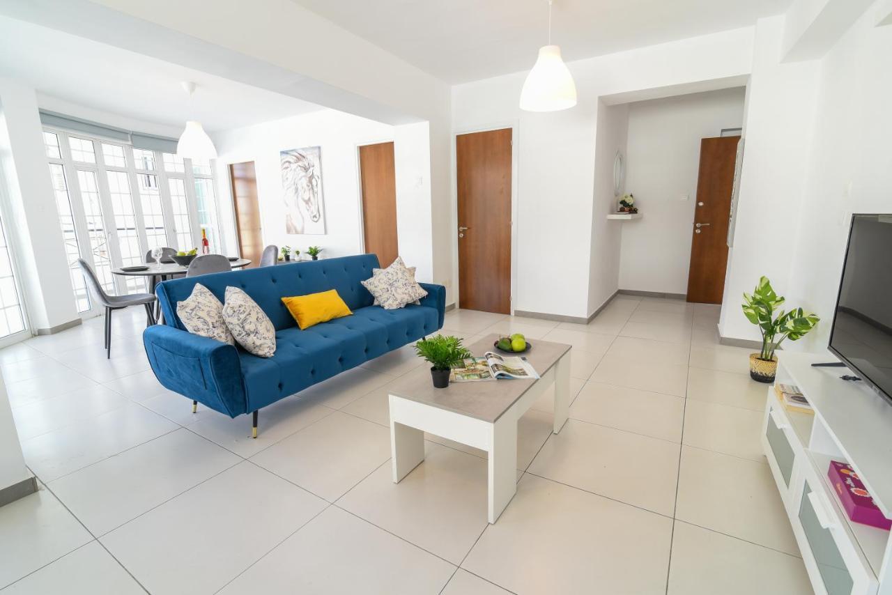 Jana'S 2-Br Apartment In Larnaka Exterior foto